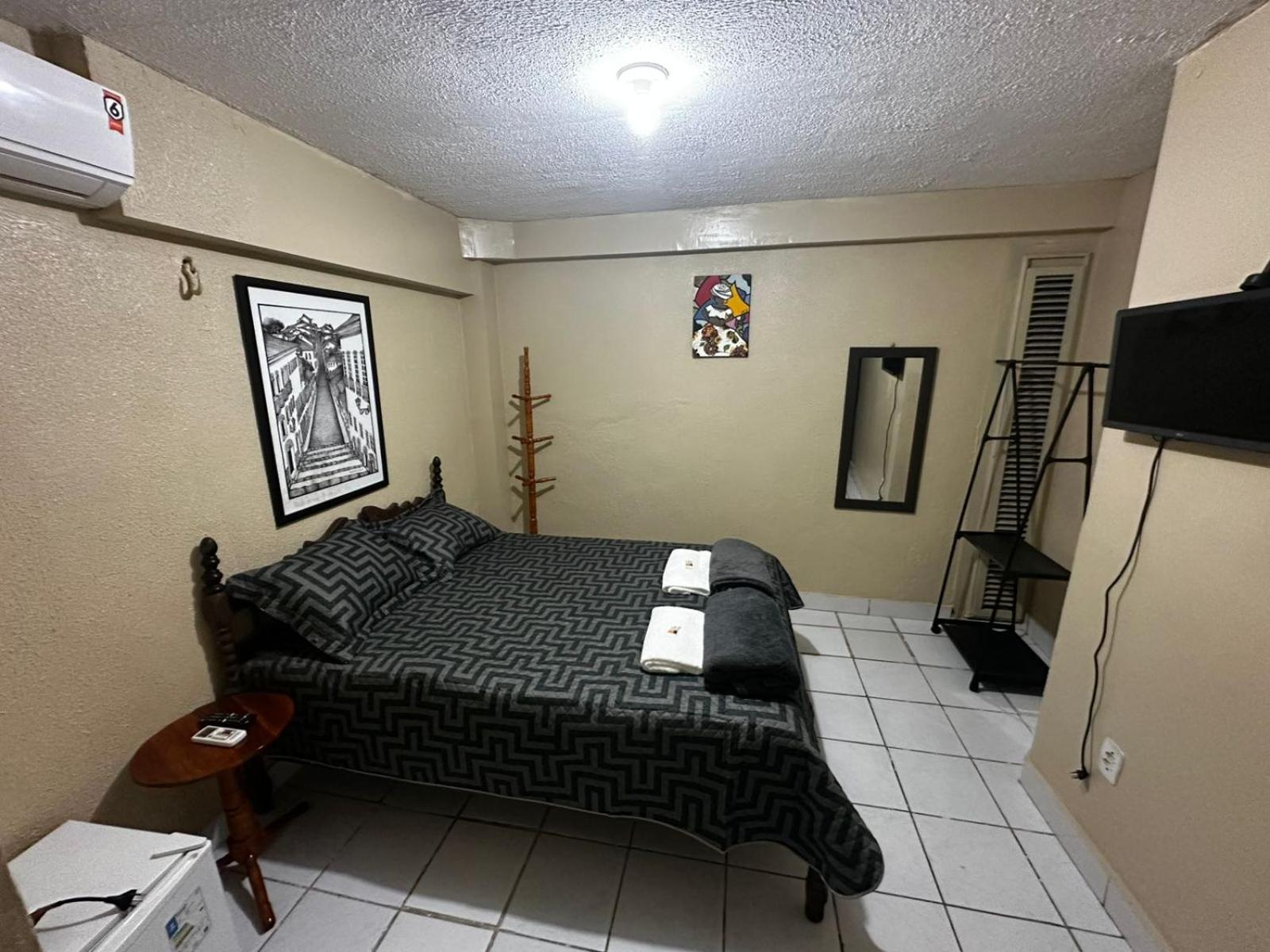 Rioslz Hostal *